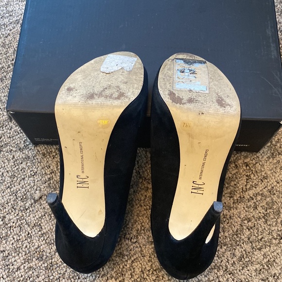INC Suede stiletto - international concepts - Picture 4 of 4